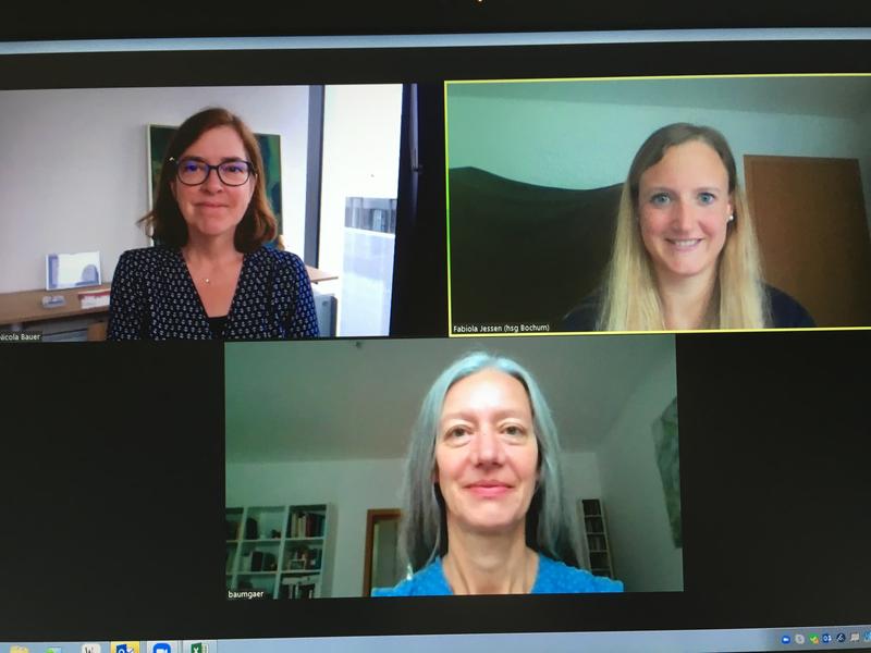 Prof. Dr. Nicola Bauer (links oben), Fabiola Jessen (rechts oben) und Prof. Dr. Barbara Baumgärtner (unten) berieten online.