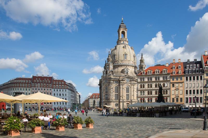 Seit 1987 besteht die Städtepartnerschaft zwischen der Hansestadt Hamburg und Dresden.