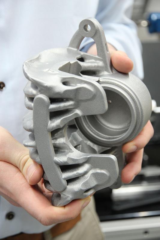 Ein Bremssattel, der mit der 3D-Druck-Technik hergestellt wurde 