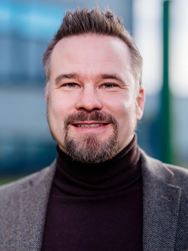 Matthias Bauer ist Chemiker der Universität Paderborn und Forschungsdekan der Fakultät für Naturwissenschaften.