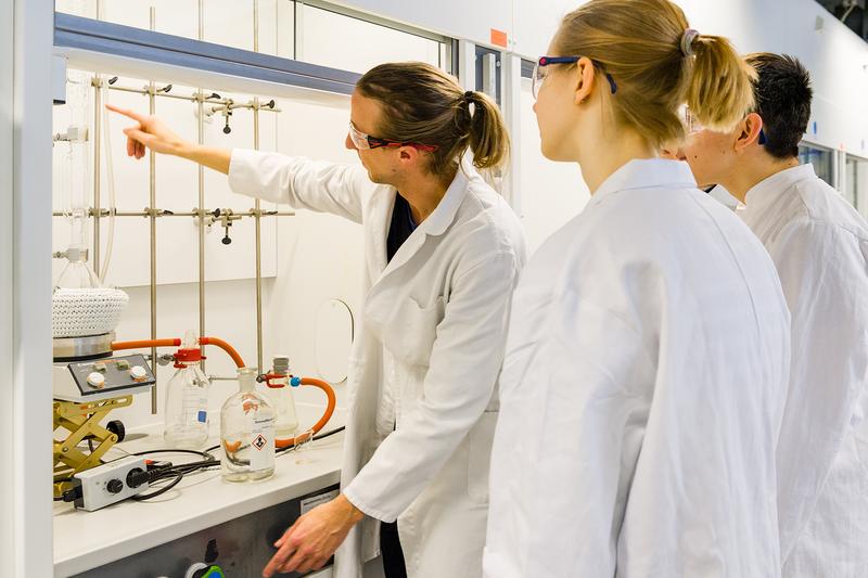 Ausbildung im Chemielabor der HTW Dresden