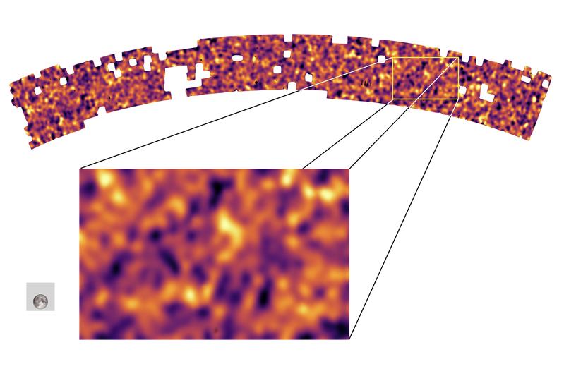 Die Materieverteilung machen die Forscherinnen und Forscher in solchen Karten sichtbar. Das graue Quadrat zeigt die Größe einer einzelnen aufgenommenen Karte, mit dem Mond darin als Größenvergleich. Die Gesamtkarte besteht aus mehr als 1.000 Bildern. 