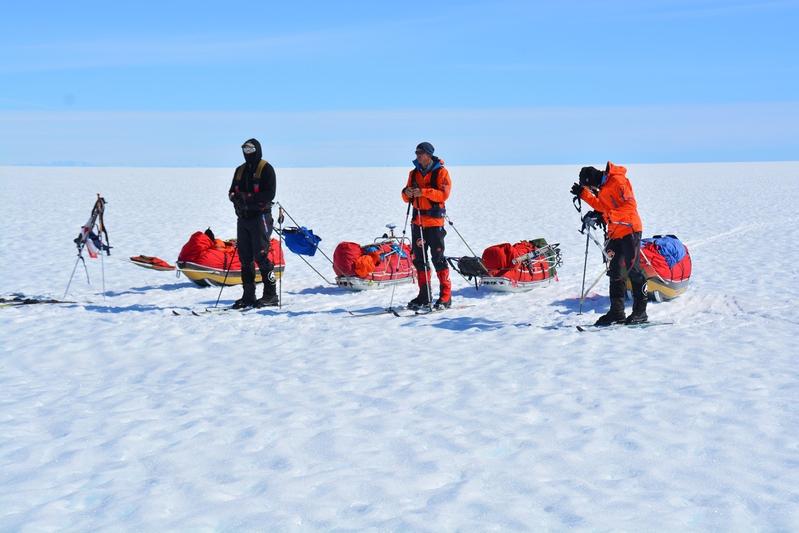 Wissenschaftler auf dem Inlandeis bei einer früheren Grönlandexpedition. 