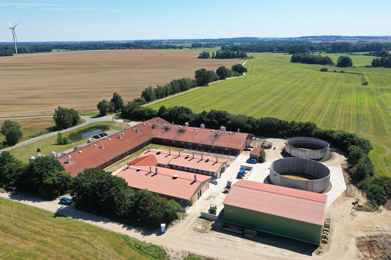 Die Experimentieranlage Schwein mit dem Erweiterungsanbau aus der Vogelperspektive.