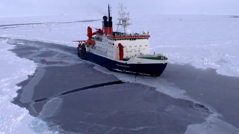 Polarstern im Eis