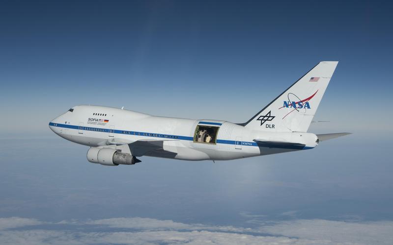 SOFIA, the Stratospheric Observatory for Infrared Astronomy. The HAWC+ polarimeter onboard SOFIA was used for the observations of the magnetic field in the Serpens South region. 