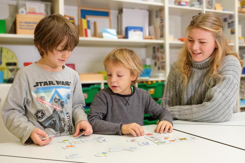 Im Projekt StartTraining werden Schüler von Lehramtsstudierenden individuell gefördert. 