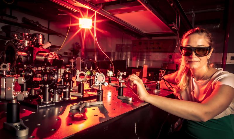 Birgitta Schultze-Bernhardt beschäftigt sich an der TU Graz intensiv mit Lasertechnologien zur Messung lichtinduzierter Prozesse. 