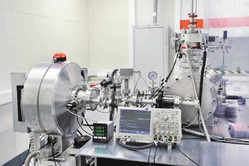 Am Fraunhofer ILT wurde ein Laborsystem für die EUV-Bearbeitung von Wafern mit bis zu 100 mm Durchmesser aufgebaut.