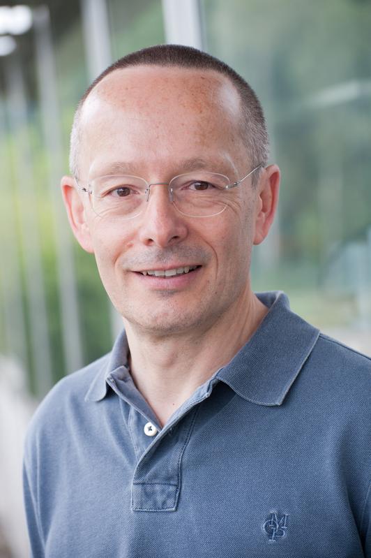 Prof. Stefan Britsch, Leiter des Instituts für Molekulare und Zelluläre Anatomie 