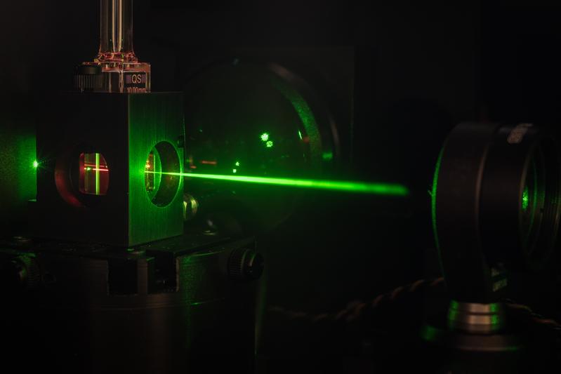 Measuring set-up for the investigation of photophysical properties, e.g. of copper(I) complexes 