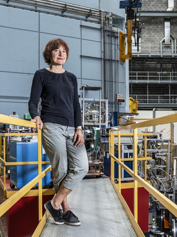 Oksana Zaharko ist Leiterin der Forschungsgruppe für Festkörperstrukturen am Paul Scherrer Institut. Sie und ihr Team haben erstmals antiferromagnetische Skyrmionen experimentell nachgewiesen.