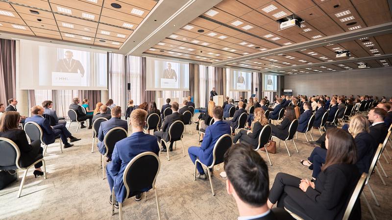 Rektor Prof. Dr. Stephan Stubner begrüßt die neuen Studierenden, Immatrikulation 2020, HHL.