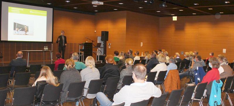 Prof. Dr. Sabrina Krauss erklärt Ansätze der Psychologie.