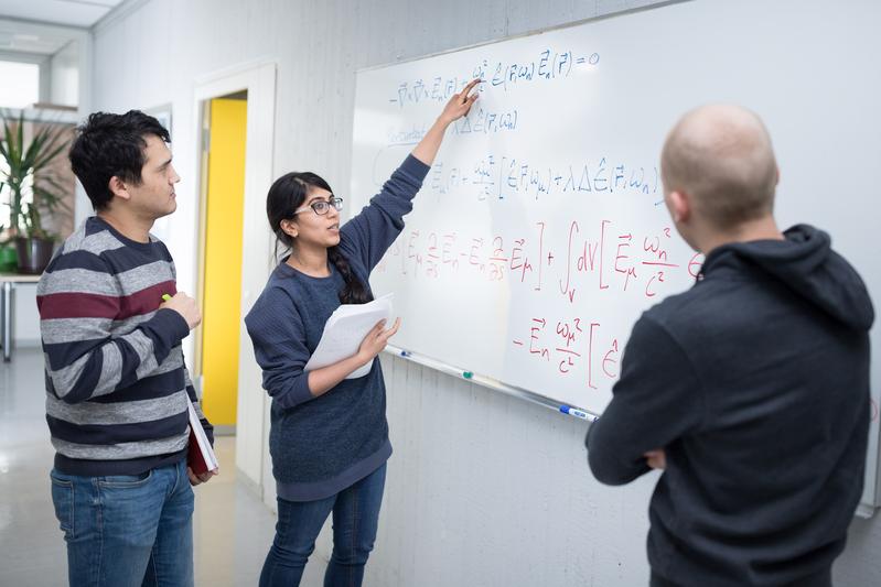 Promovierende am 4. Physikalischen Institut der Universität Stuttgart