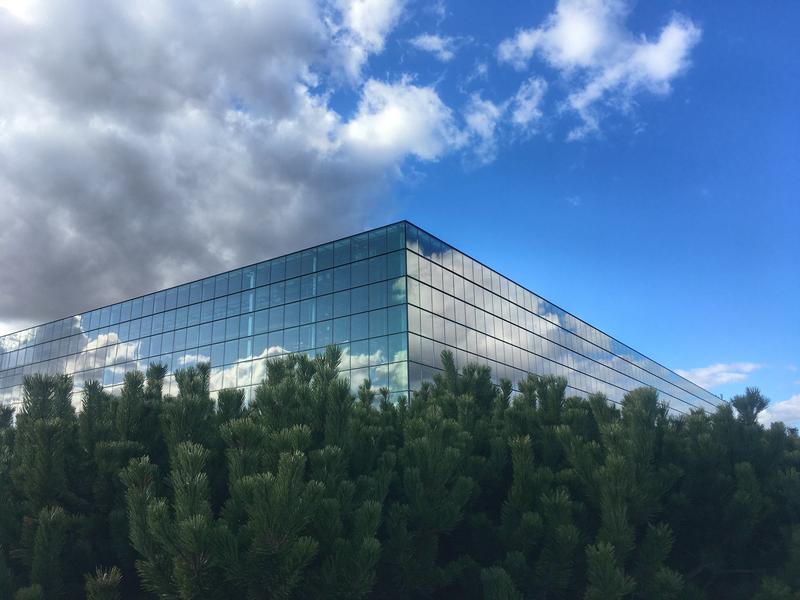 Building with extensive glass façade