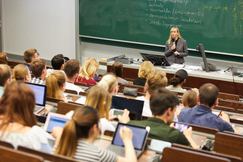 Vorlesung an der Hochschule Koblenz (vor Corona)