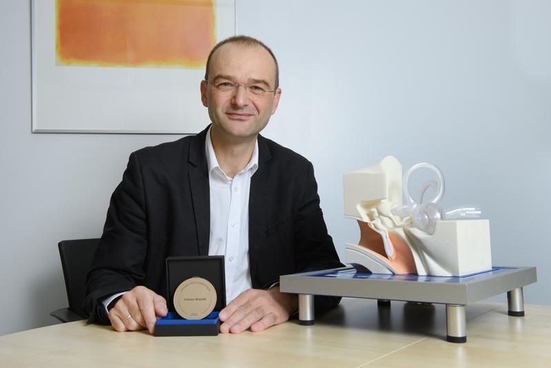 Award winner: Prof. Dr. Tobias Moser, Institute for Auditory Neuroscience, UMG, Cluster  of Excellence MBExC, CRC889.