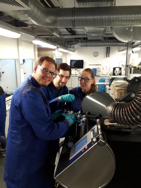 The LoCoTroP research team during hands-on measures at the Braunschweig location