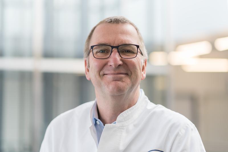Prof. Dr. Andreas Mackensen, Direktor der Medizinischen Klinik 5 – Hämatologie und Internistische Onkologie des Universitätsklinikums Erlangen