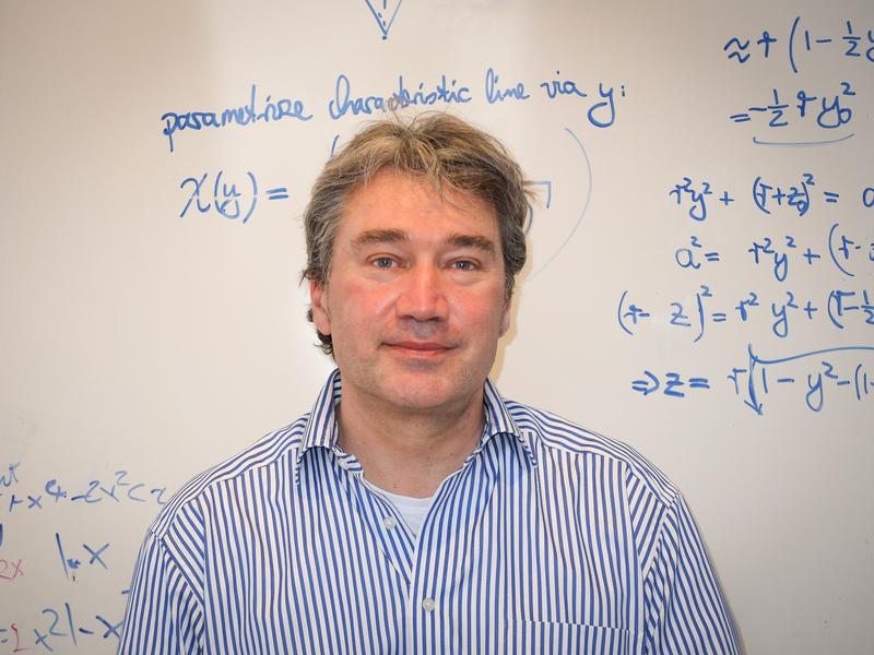 Prof. Dr. Marcel Oliver ist Mathematikprofessor an der Jacobs University Bremen. 