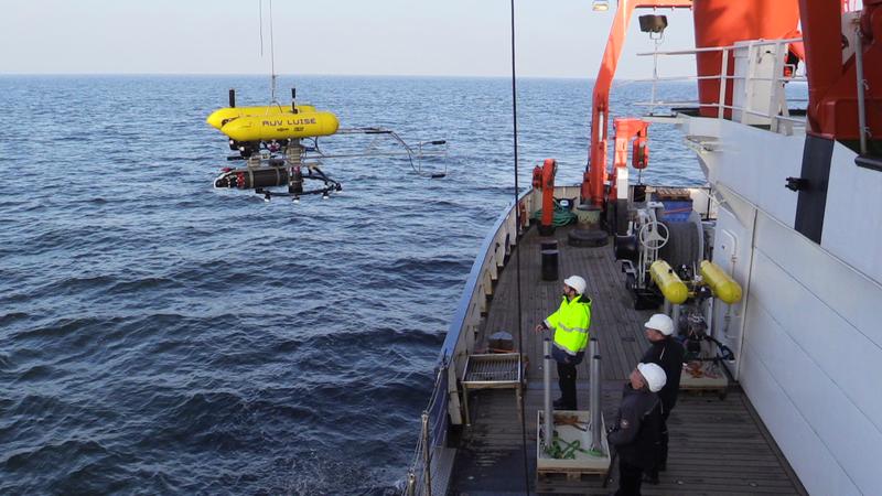 Während der Expedition AL548 im Herbst 2020 wurden mit den autonomen Unterwasserfahrzeugen AUV ANTON und AUV LUISE (im Bild) hoch aufgelöste Fotomosaike von Gebieten mit Munitionsaltlasten in der Ostsee erstellt. 