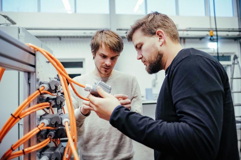 Versuchsanlage für Batteriesysteme auf dem Wasserstoff-Campus