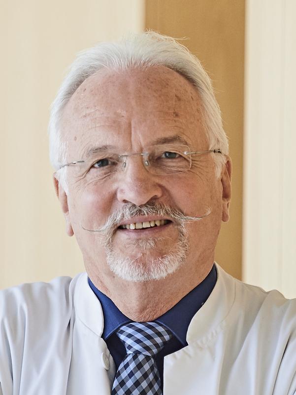 Prof. Dr. Dr. Ernil Hansen
