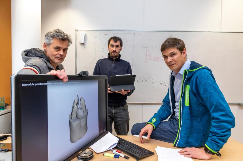 Have perfected the Digital Twin approach for cardiology: Gernot Plank (Med Uni Graz), PhD student Thomas Grandits and Thomas Pock (both TU Graz, from left to right).