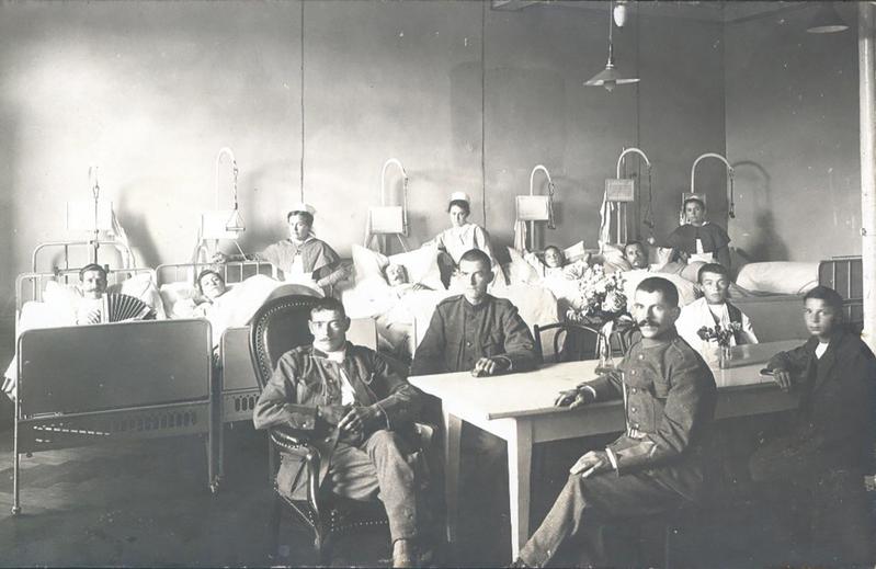 Members of the army during the Spanish flu in Olten hospital.