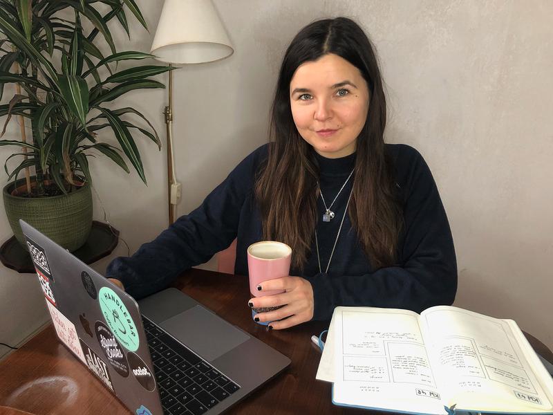 Anna-Dorothea Heller in Home Office