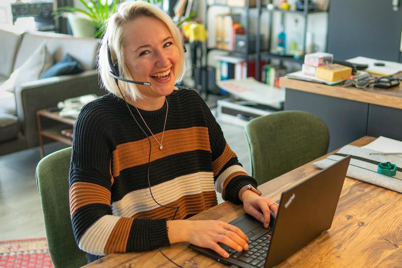   Auch Isabel Mögle von der Studierendenvertretung hört ihre Vorlesungen gerade online von zu Hause aus.