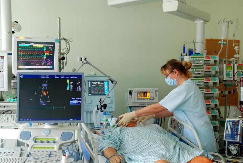 Blick in die Intensivstation des Uniklinikums Jena (Symbolfoto) 