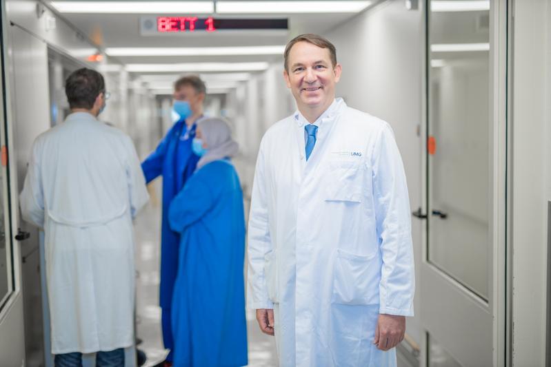 Prof. Dr. Michael Zeisberg, neuer Inhaber der Universitätsprofessur für Nephrologie an der Medizinischen Fakultät Göttingen und neuer Direktor der Klinik für Nephrologie und Rheumatologie an der Universitätsmedizin Göttingen. 