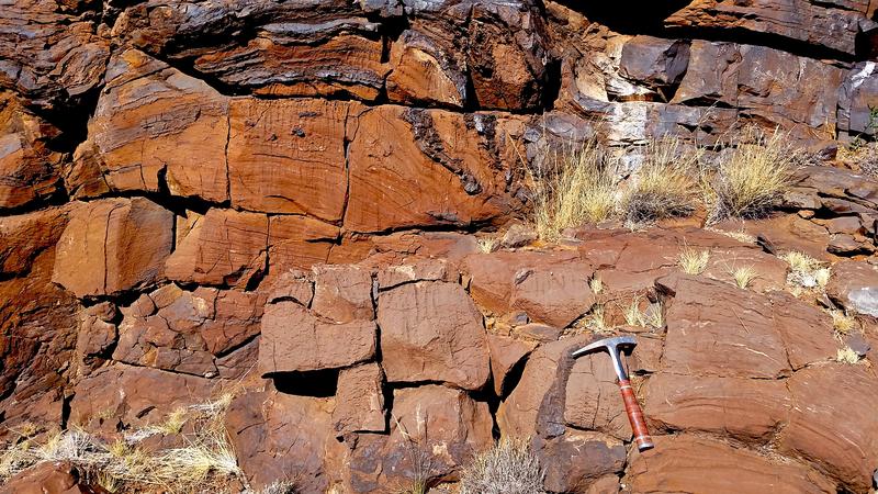 Seltene Erden in Gesteinsformationen liefern eine Vielzahl von geowissenschaftlichen Informationen, zum Beispiel über die Entwicklung der Ozeane und der Atmosphäre in der Frühzeit der Erde. Hier abgebildet: Kalksteine (Stromatoliten) in Südafrika. 