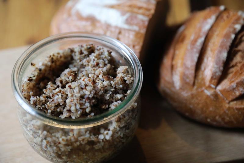 Buchweizen-Geschmacks- und Verarbeitungstest der Universität Hohenheim im Wirtshaus Garbe mit Brot, Blinis und Buchweizen-Reis