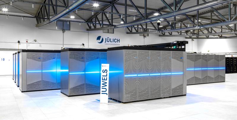 Europas leistungsstärkster Supercomputer am Forschungszentrum Jülich bringt Licht in bislang ungelöste Fragestellungen der Plasmaphysik.