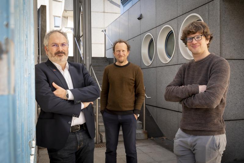 (from left) Gerald Kothleitner (TU Graz), Ulrich Hohenester (Uni Graz) and Georg Haberfehlner (TU Graz).