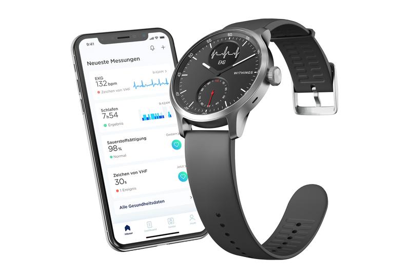 Mit einer Smartwatch und einer App können infizierte Personen ihre Vitalwerte zuhause bestimmen und an das Telemedizinzentrum des LMU Klinikums München senden.