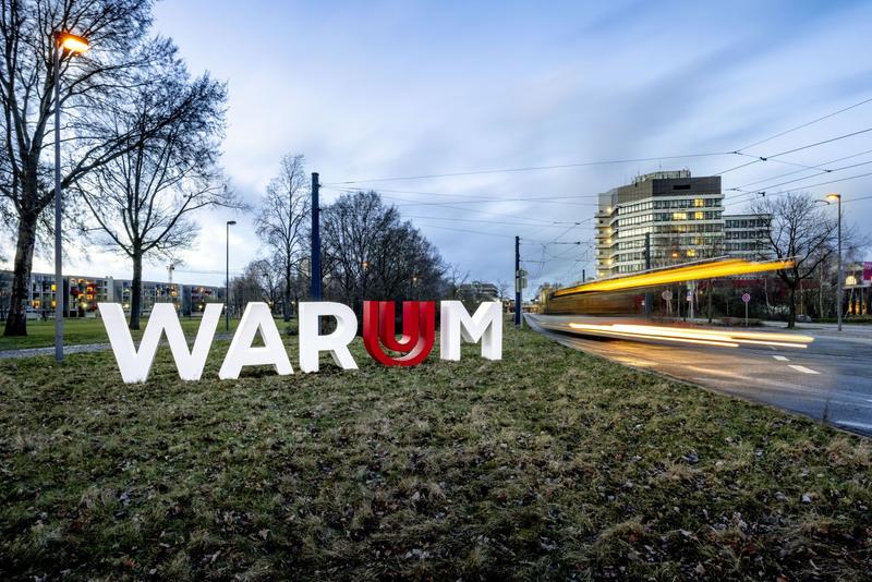 Where can the university be found across Bremen – and why? That is what the “50 Reasons WHY” exhibition will tell us. The first locations are open now. There are also numerous other projects to mark 50 years of the University of Bremen. 