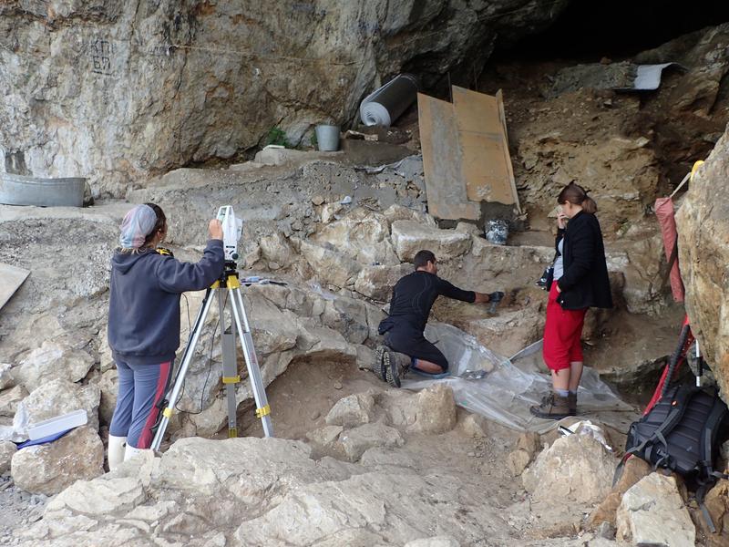 Chagyrskaya-Höhle im Altai-Gebirge in Südsibirien.