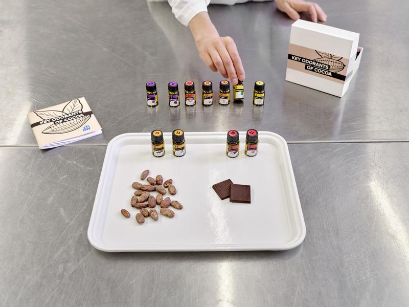 Das Aromakit Kakao lässt sich als Trainingstool für sensorische Panels sowie für interessierte Schokoladekennerinnen und -kenner einsetzen. 