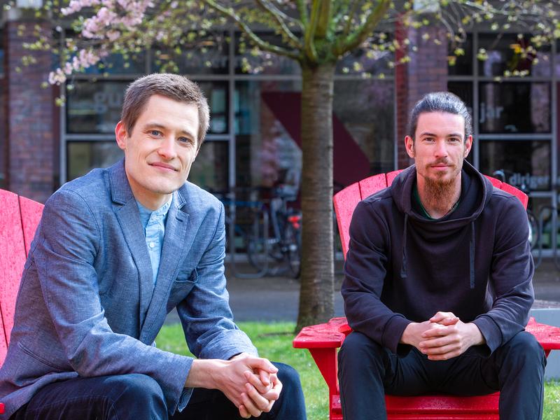 Honoured with the "CAMPUS AWARD: Research for a Sustainable Future" (from left): Dr. Tobias Wendler (University of Bremen) and Karl Schrader (University of Bremen and Leibniz Centre for Tropical Marine Research - ZMT).