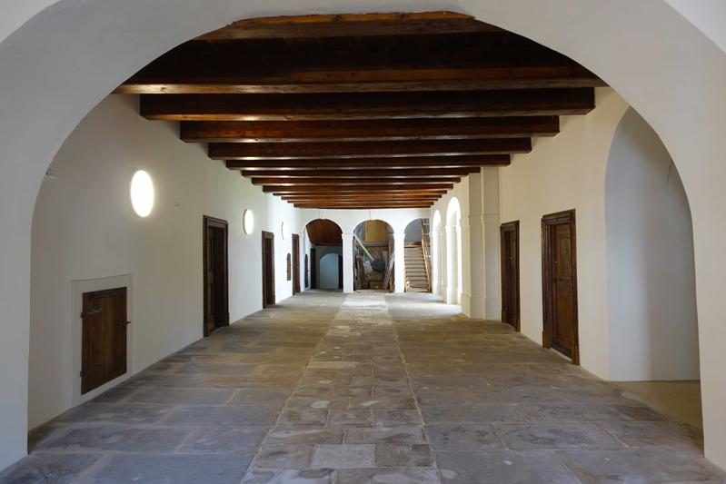 Der neue Bodenaufbau im Kloster St. Marienthal schützt vor erneuten Schäden durch Feuchtigkeit und dient als Blaupause für andere Gebäude dieser Art.