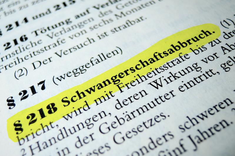 Vor 150 Jahren wurde der Paragraf 218 ins Strafgesetzbuch aufgenommen. 