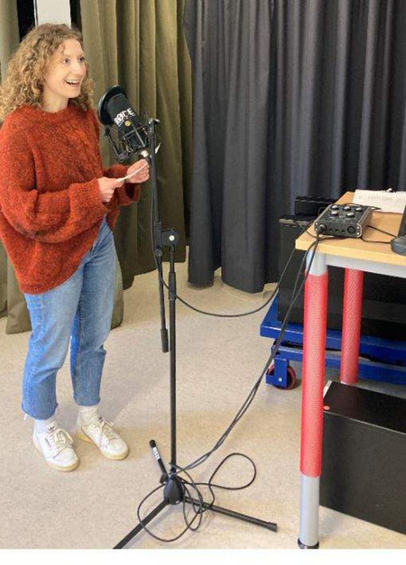 Von allen Testpersonen wurden Aufnahmen der Stimme gemacht und anschließend mit einem Programm analysiert, um eine objektive Messung der Tonhöhe zu erhalten.  