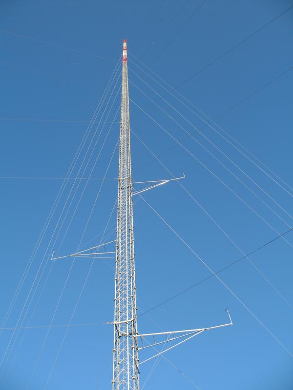 200 m Forschungs- und Klimamessmast zieht um vom Rödeser Berg bei Kassel ins »Remote Sensing Test Center« nach Mecklenburg-Vorpommern. 
