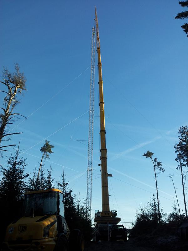 200 m Forschungs- und Klimamessmast zieht um vom Rödeser Berg bei Kassel ins »Remote Sensing Test Center« nach Mecklenburg-Vorpommern. 