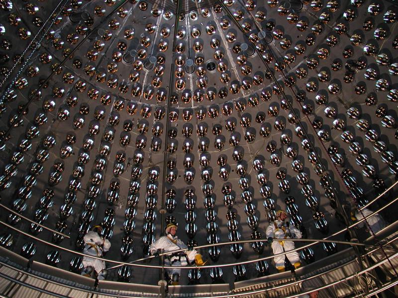 View inside the Borexino detector. More than 1000 meters of rock above the Laboratori Nazionali del Gran Sasso shield the experiment against a large part of the cosmic radiation, so that neutrinos from the sun can be measured here.
