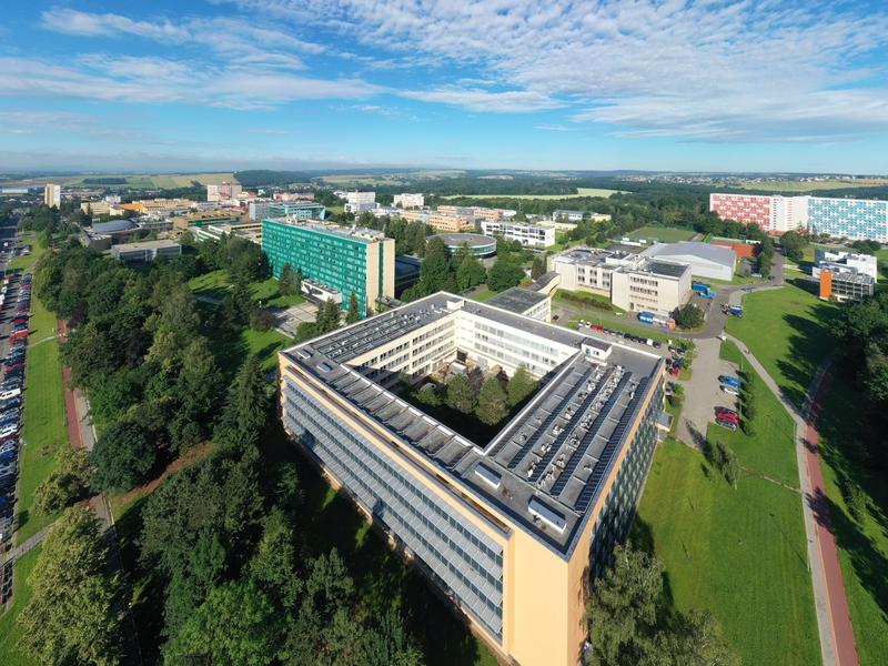 The inauguration of the “Fraunhofer Innovation Platform for Applied Artifi-cial Intelligence for Materials & Manufacturing at VSB – Technical University of Os-trava” took place on  June 8, 2021 at the VSB-TUO campus in Ostrava.